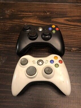XBox Wireless Controllers Black and White